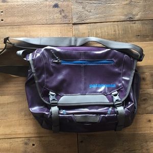 black hole mini messenger
